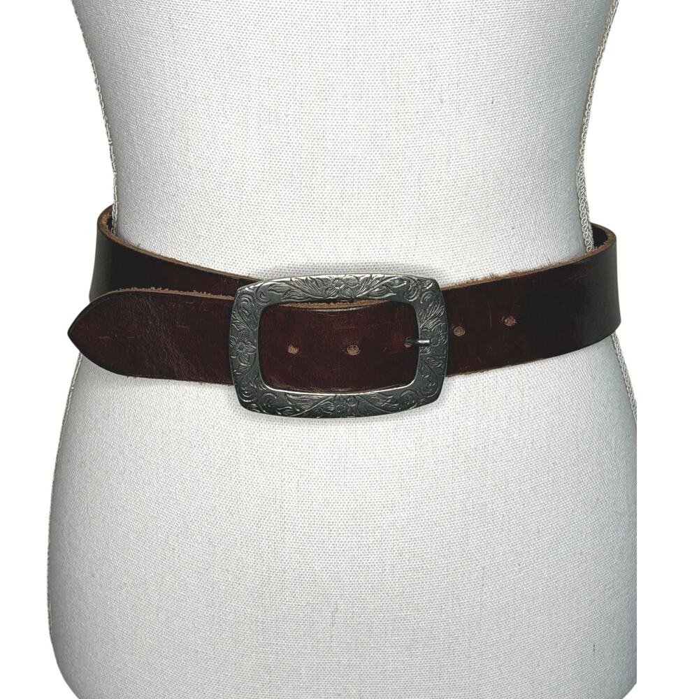 Harold’s women’s brown leather silver buckle Made in Italy belt size small